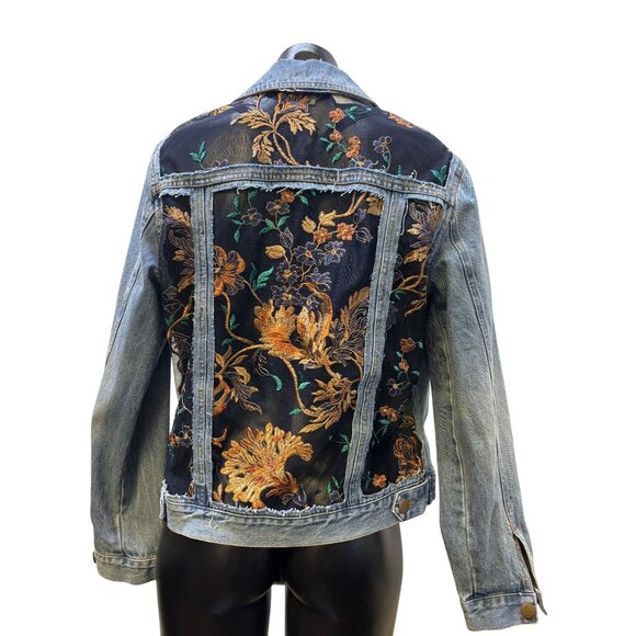 Reba Denim Jacket With Embroidered Floral Back Panel & Bronze Buttons M - Picture 2 of 7